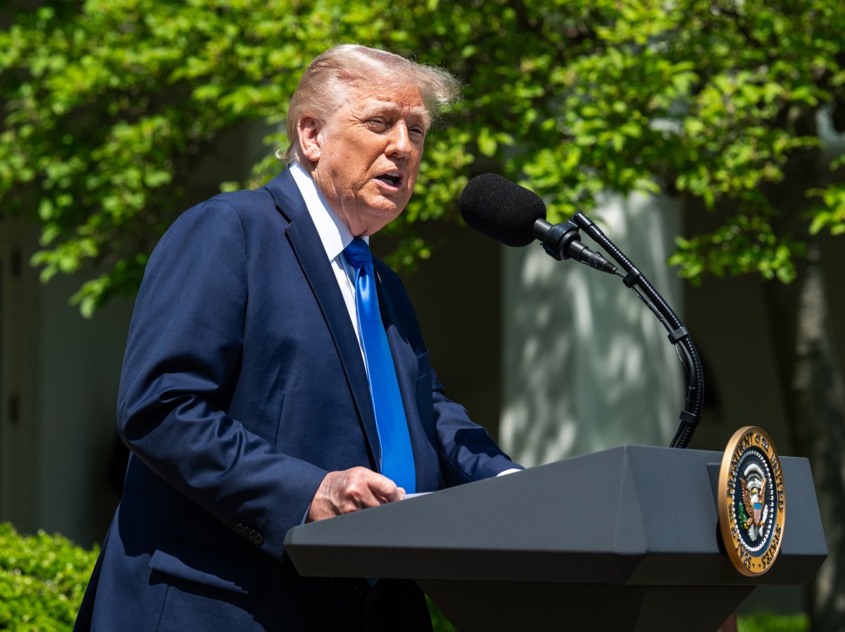 Trump announced the end of the war with Iran, Tehran denies it. And American media are split on whether to believe him