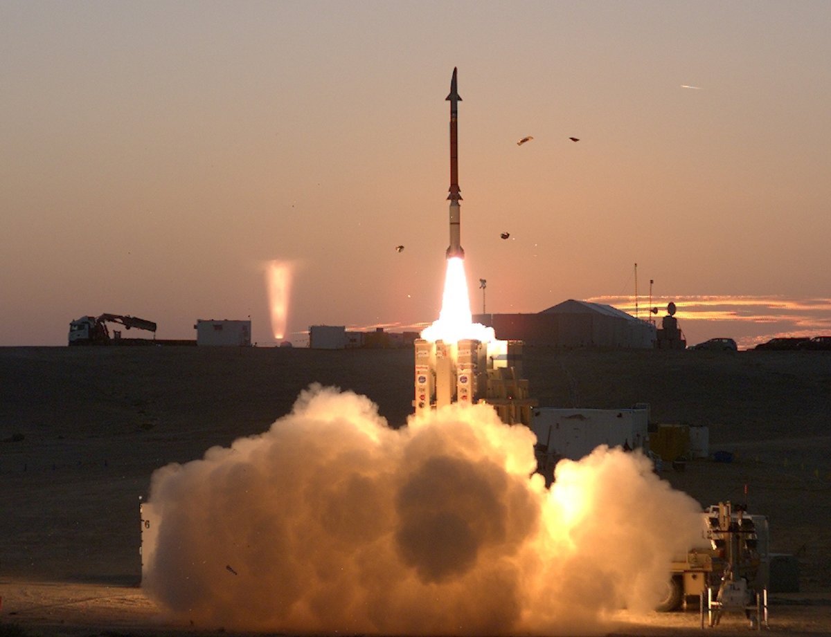 Greece will buy an Israeli missile shield for three billion euros. It will also integrate Patriots, whose missiles Ukraine is requesting