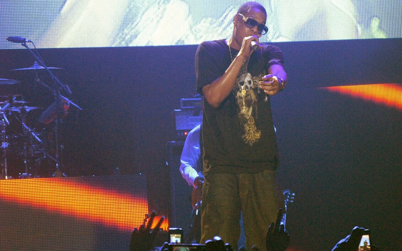 Jay-Z sa po trinástich rokoch vracia do Paríža. Les Inrocks pripomínajú, čím zmenil hudbu