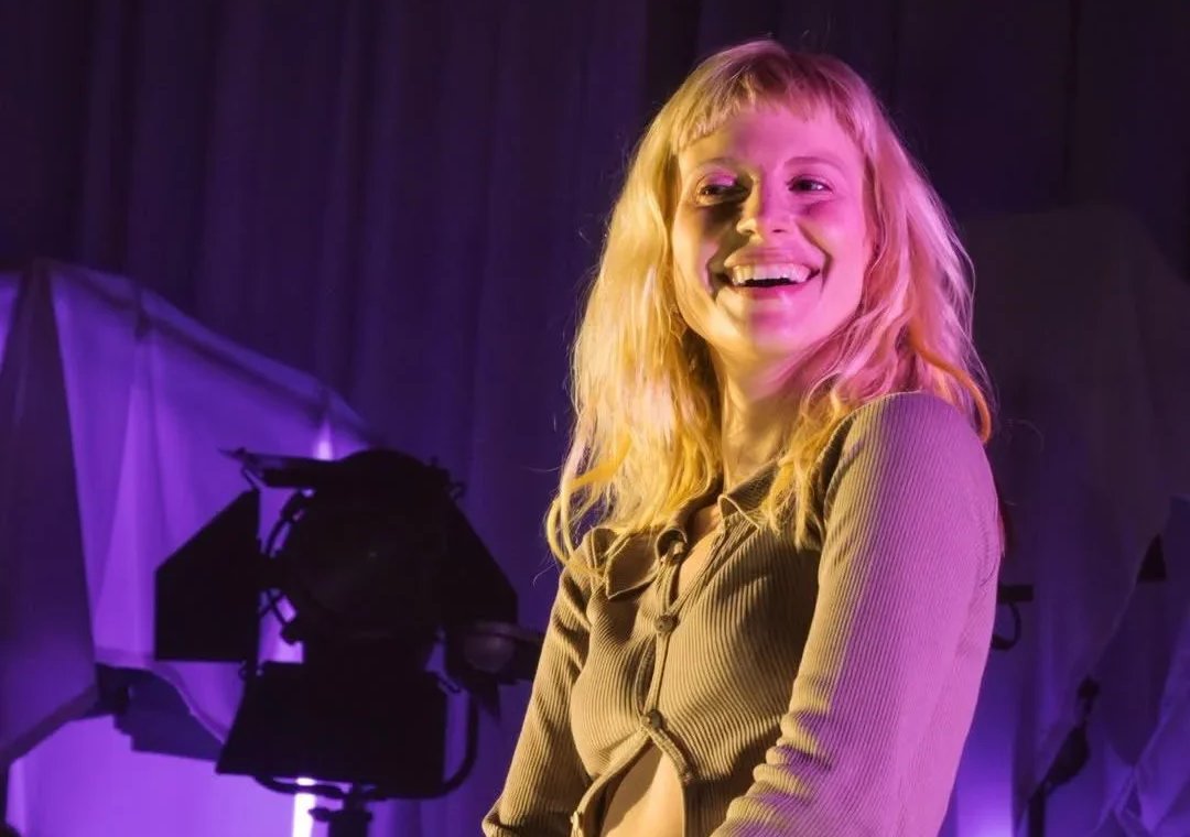 Hayley Williams po prvý raz od roku 2010 zaspievala naživo Airplanes