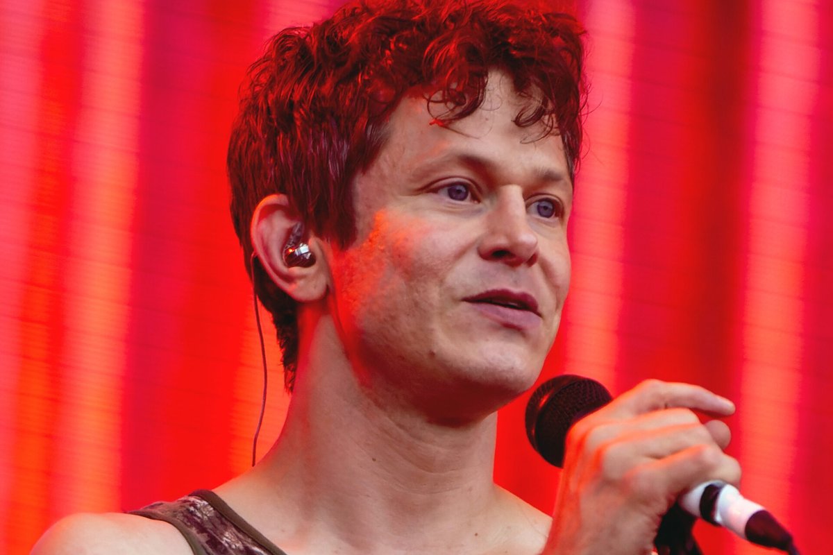 Perfume Genius zverejnil Natural High. Skladba patrí k tanečnému dielu s choreografkou Kate Wallich