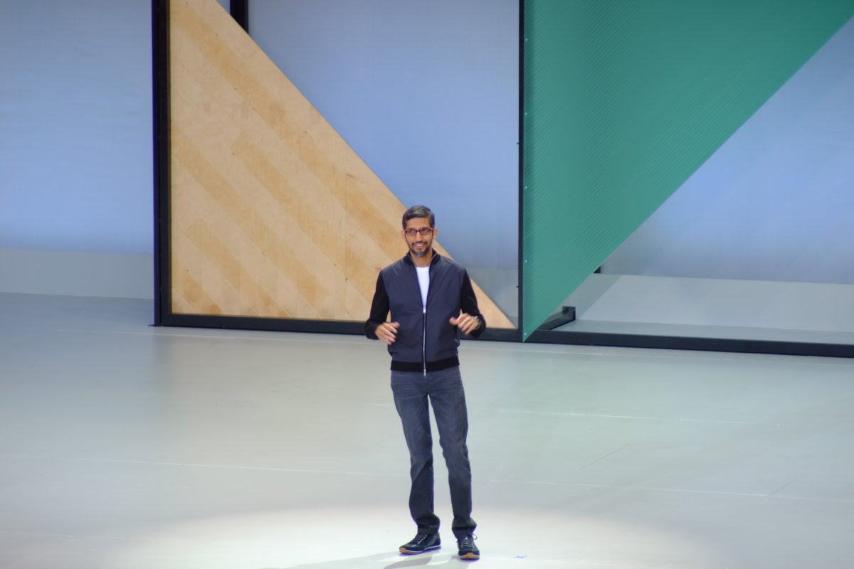 Tlak v Google: vyše 600 zamestnancov žiada Pichaia odmietnuť AI v tajných operáciách Pentagonu