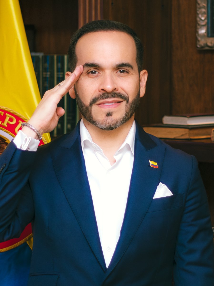 De La Espriella Takes Office as Colombia's President in Cali