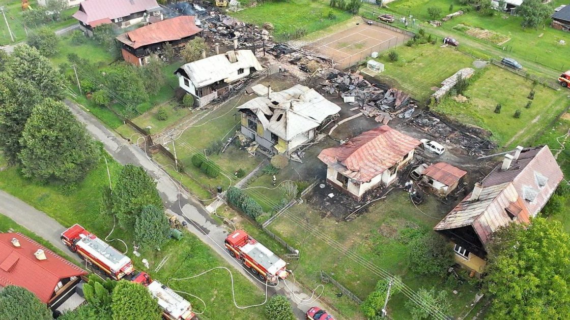 Night Fire in Braväcovo Damaged Ten Buildings