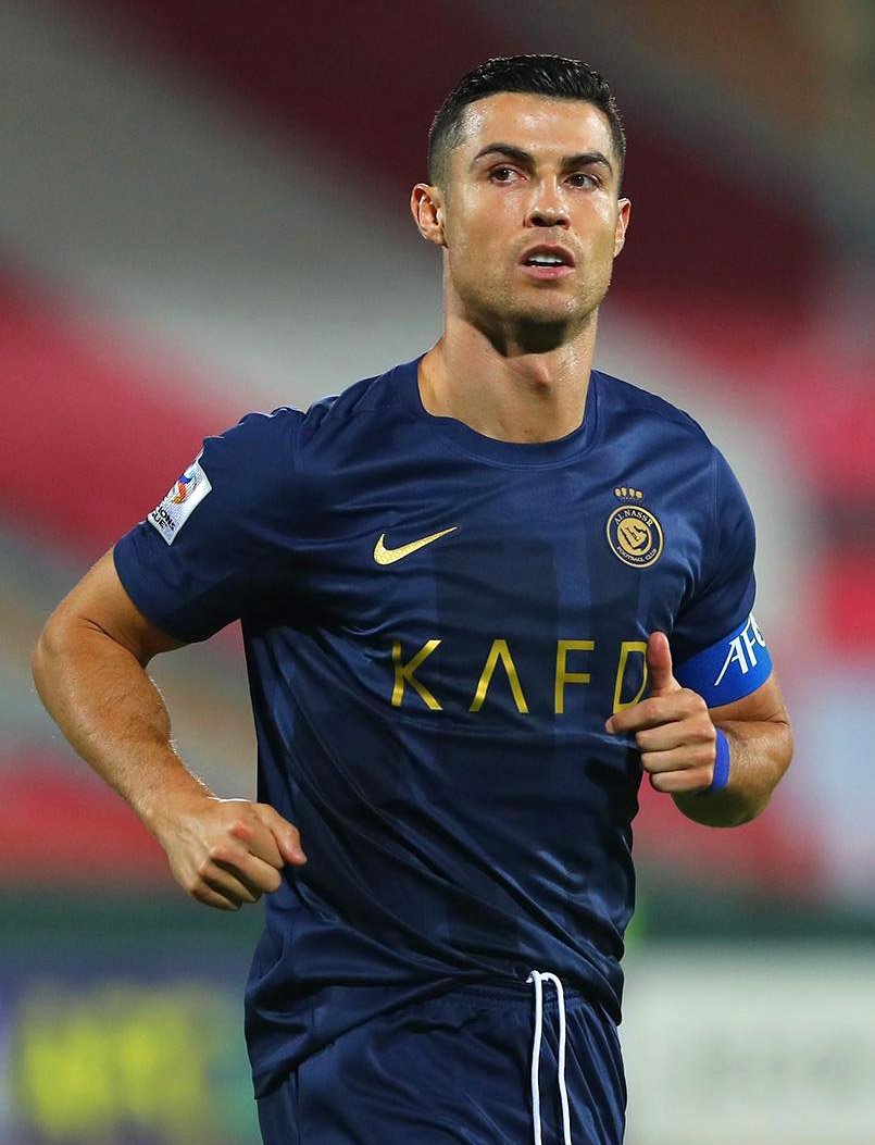 Fans on Madeira Waited for Non-existent Ronaldo Wedding