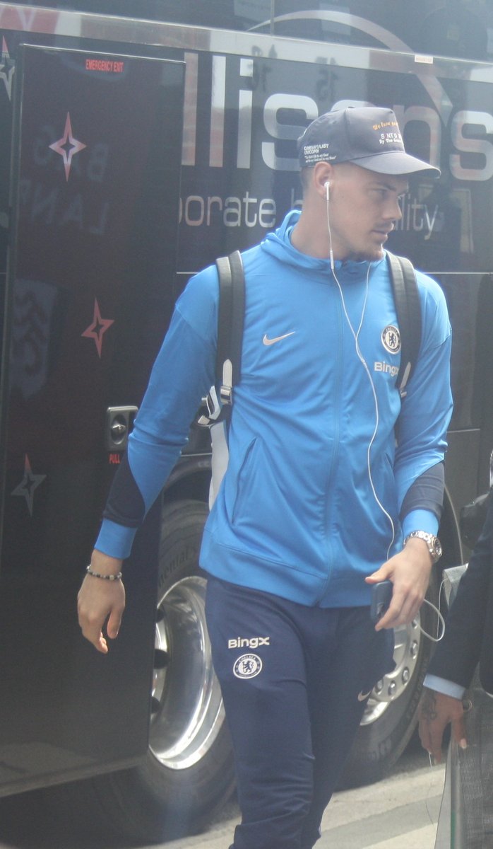 Chelsea Secures Chavarría, Arsenal Awaits Guimarães