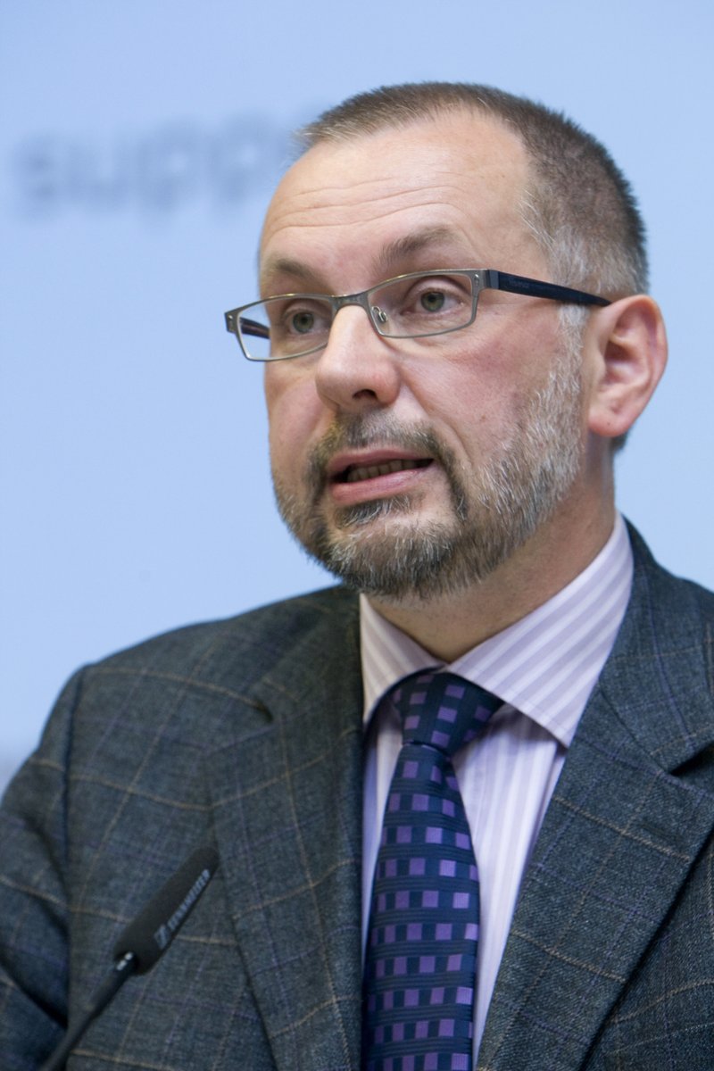 Babišova koalice proti suchu čelí kritice kvůli penězům