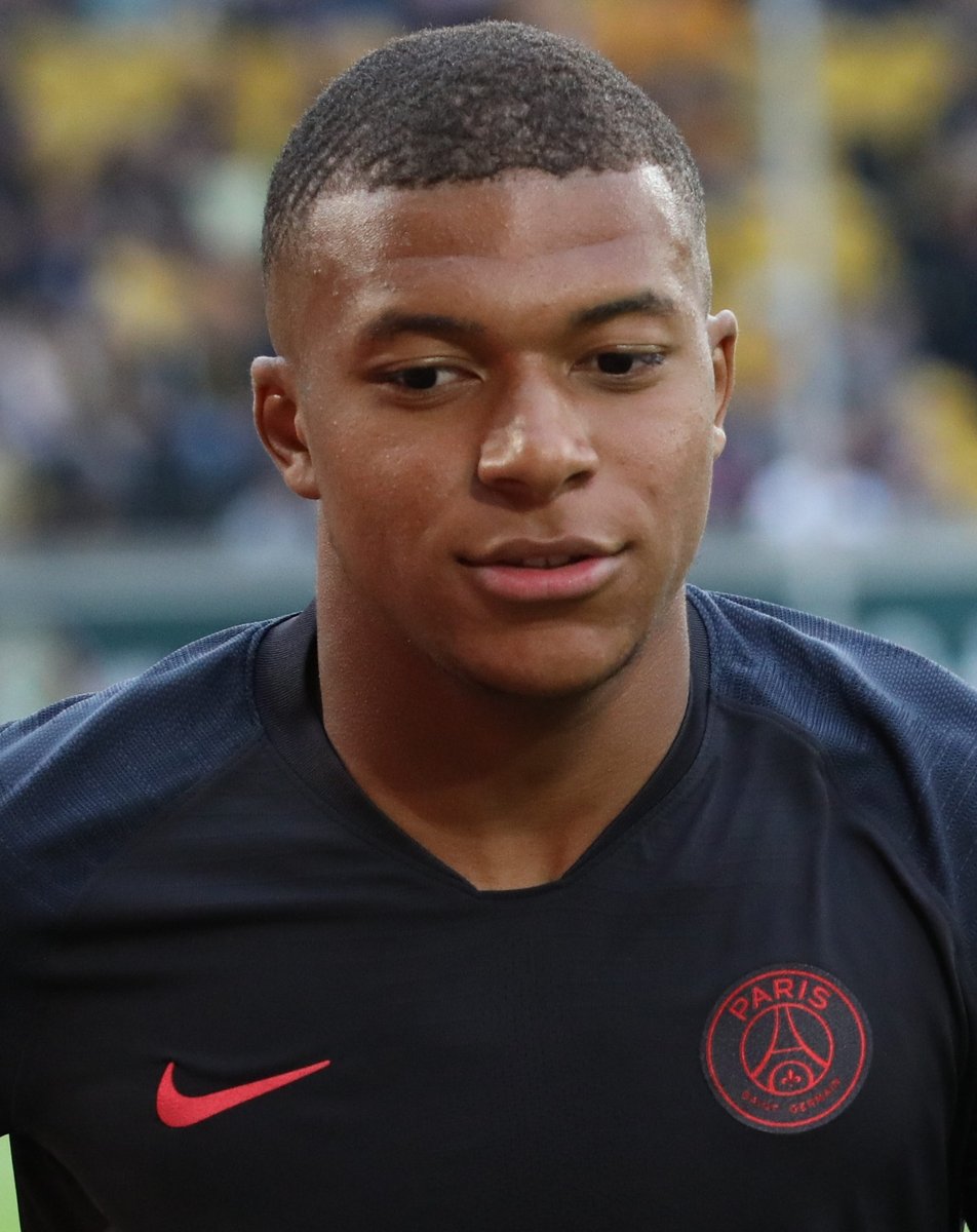 Mbappé with a hat-trick leads Real Madrid to victory over Real Sociedad