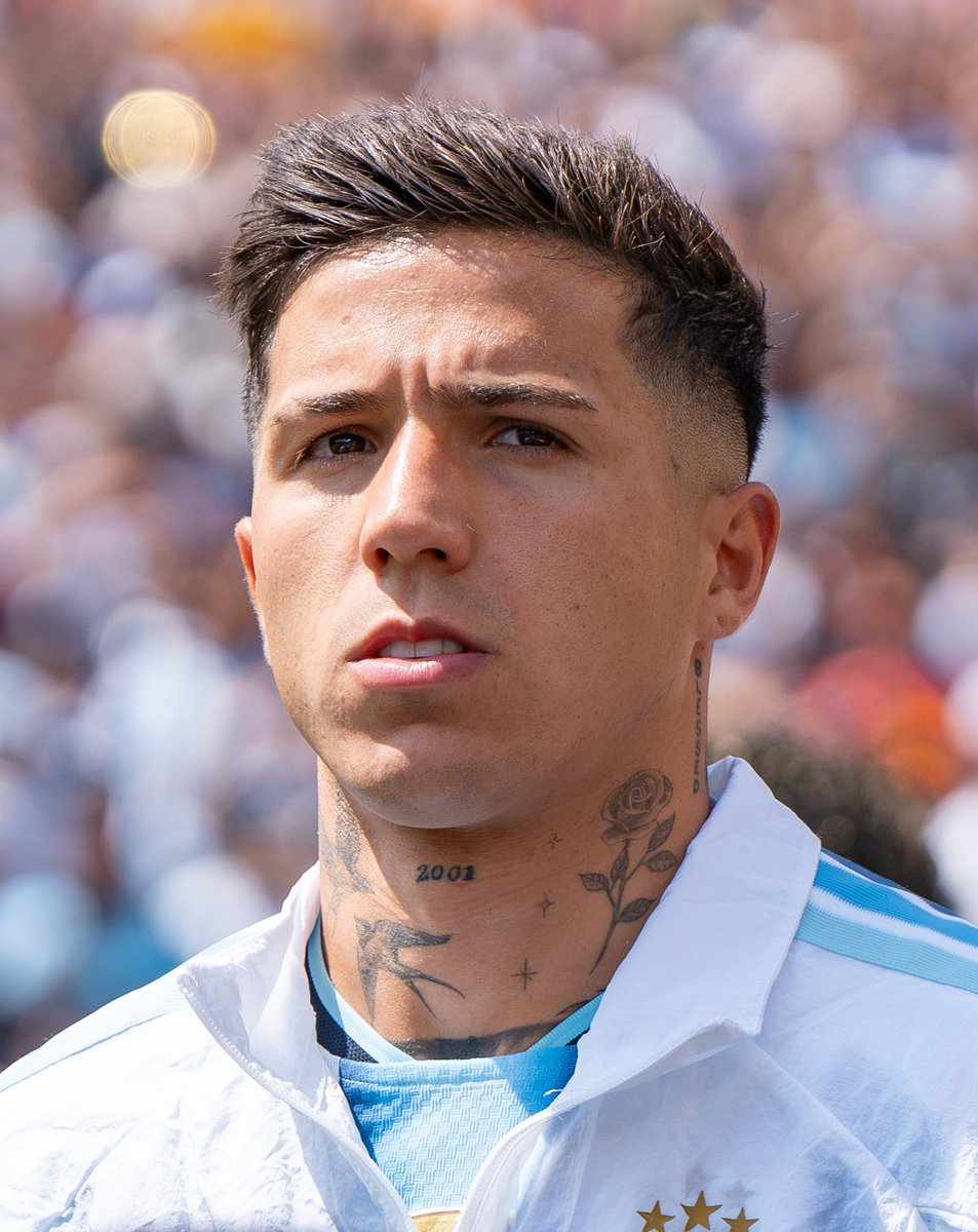 Enzo Fernández prestúpil z Chelsea do Manchestru City