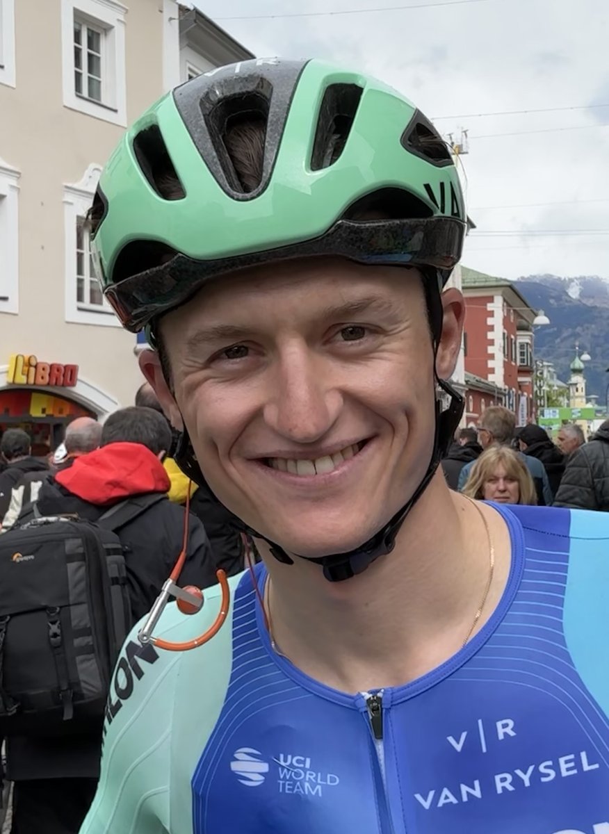 Enric Mas vyhral Vueltu, Roglič skončil druhý