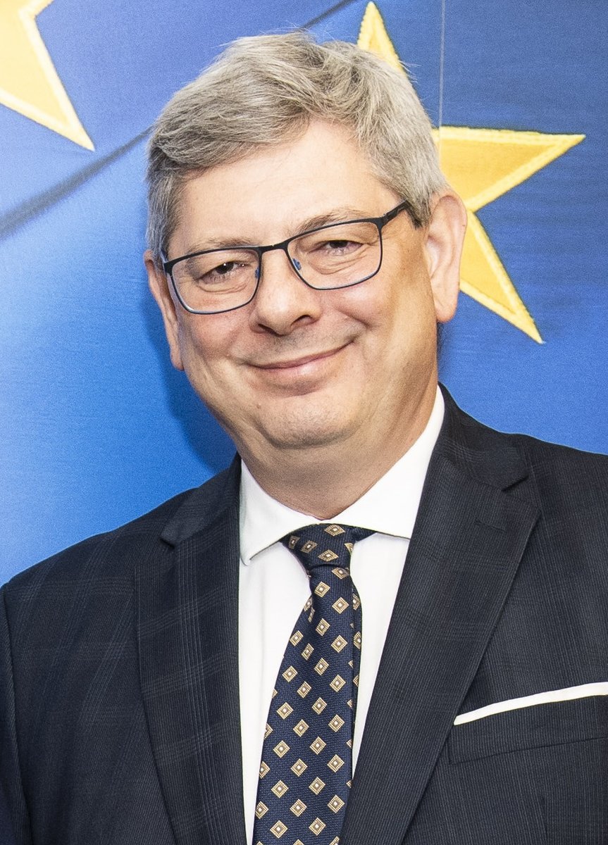 Parlament rokuje o návrhu nového Občianskeho zákonníka