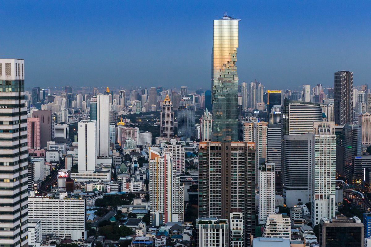 Bangkok vyhlásil pre rozsiahle záplavy stav katastrofy
