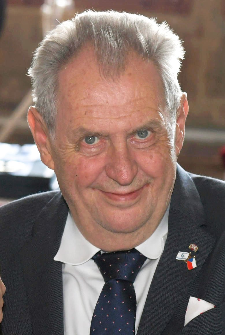 Zeman a Schuster ako prví získali Cenu za česko-slovenskú vzájomnosť